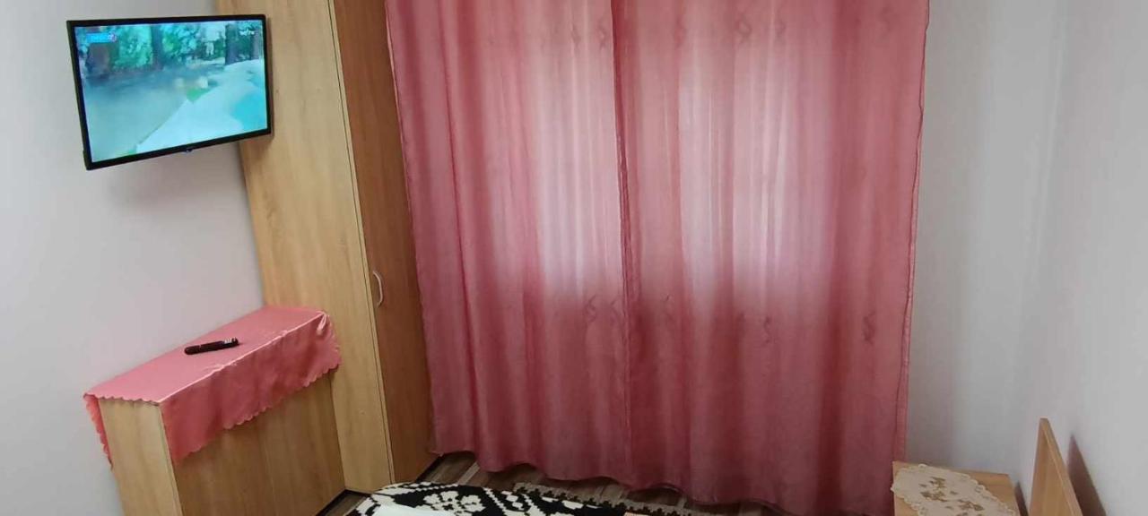Casuta Din Livada Moisei Exterior foto
