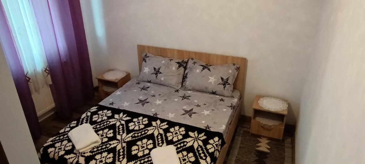 Casuta Din Livada Moisei Exterior foto