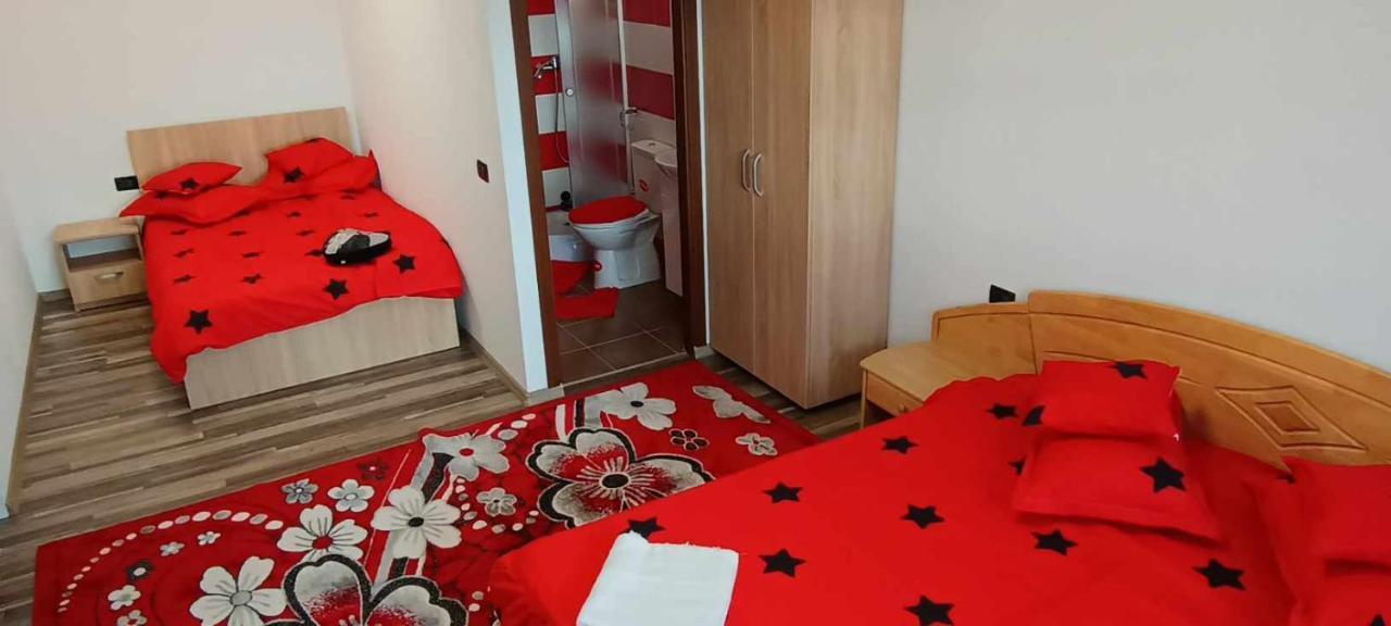Casuta Din Livada Moisei Exterior foto