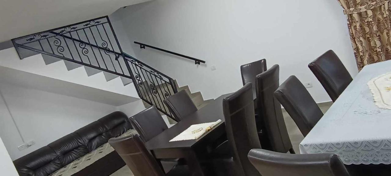 Casuta Din Livada Moisei Exterior foto