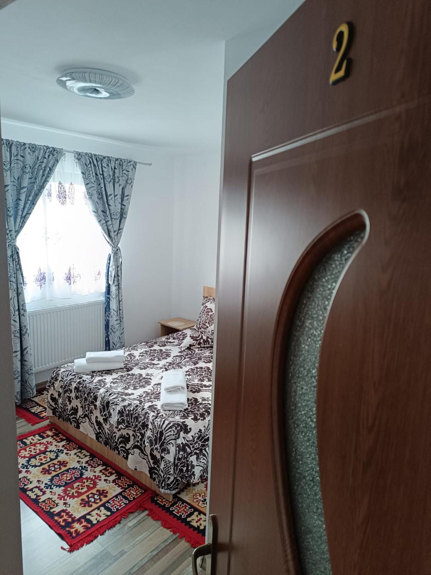 Casuta Din Livada Moisei Exterior foto