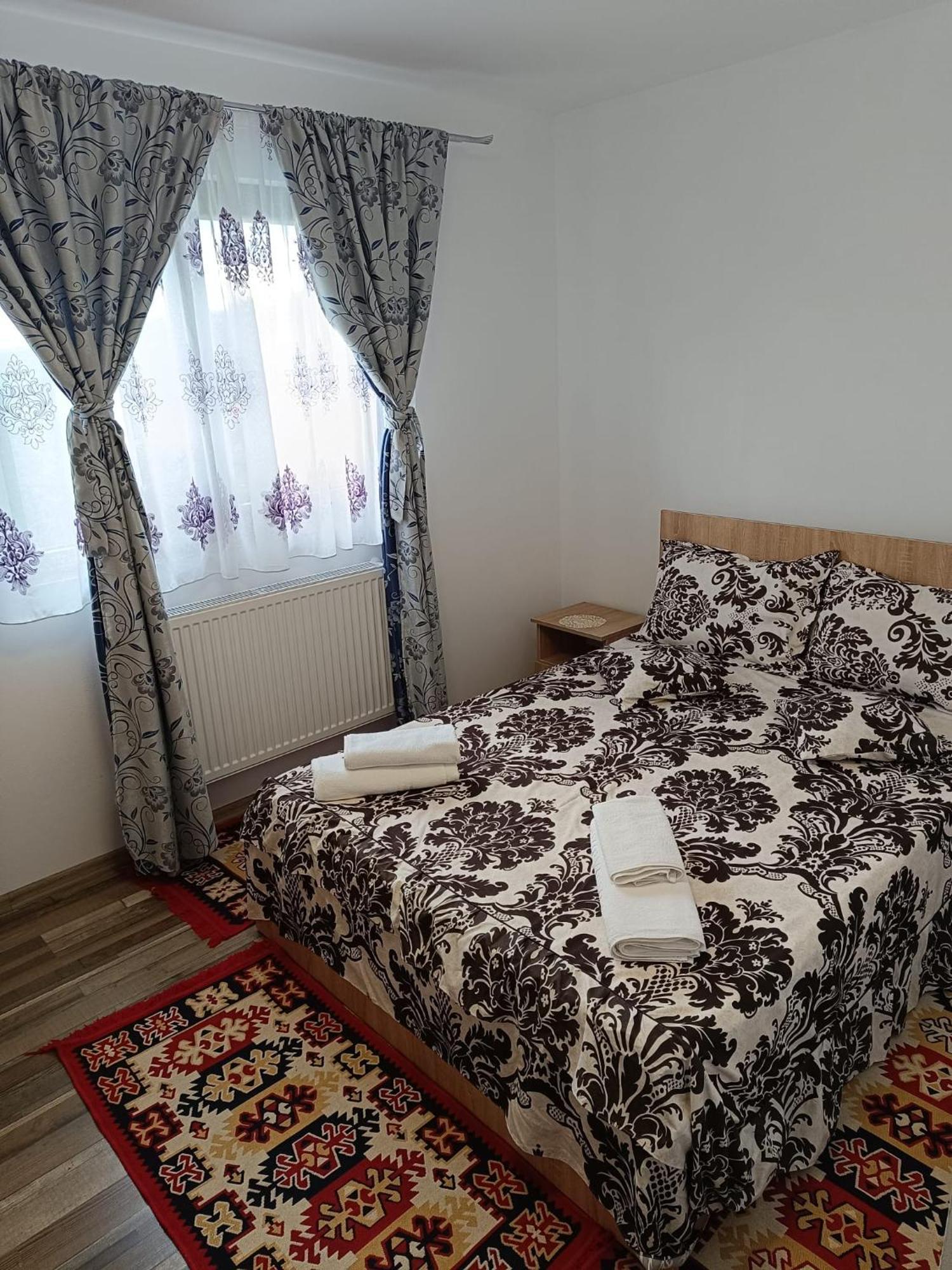 Casuta Din Livada Moisei Exterior foto