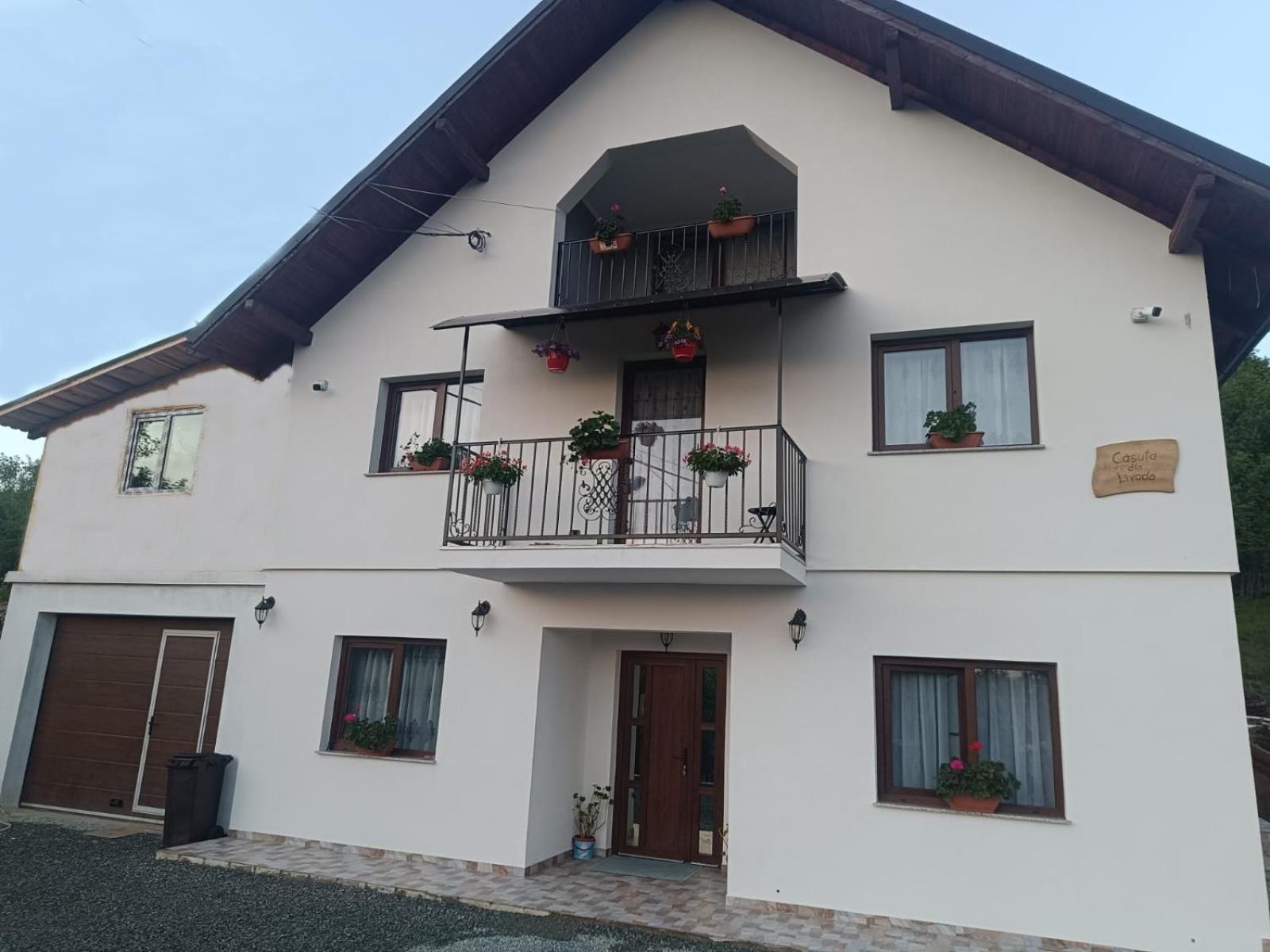 Casuta Din Livada Moisei Exterior foto